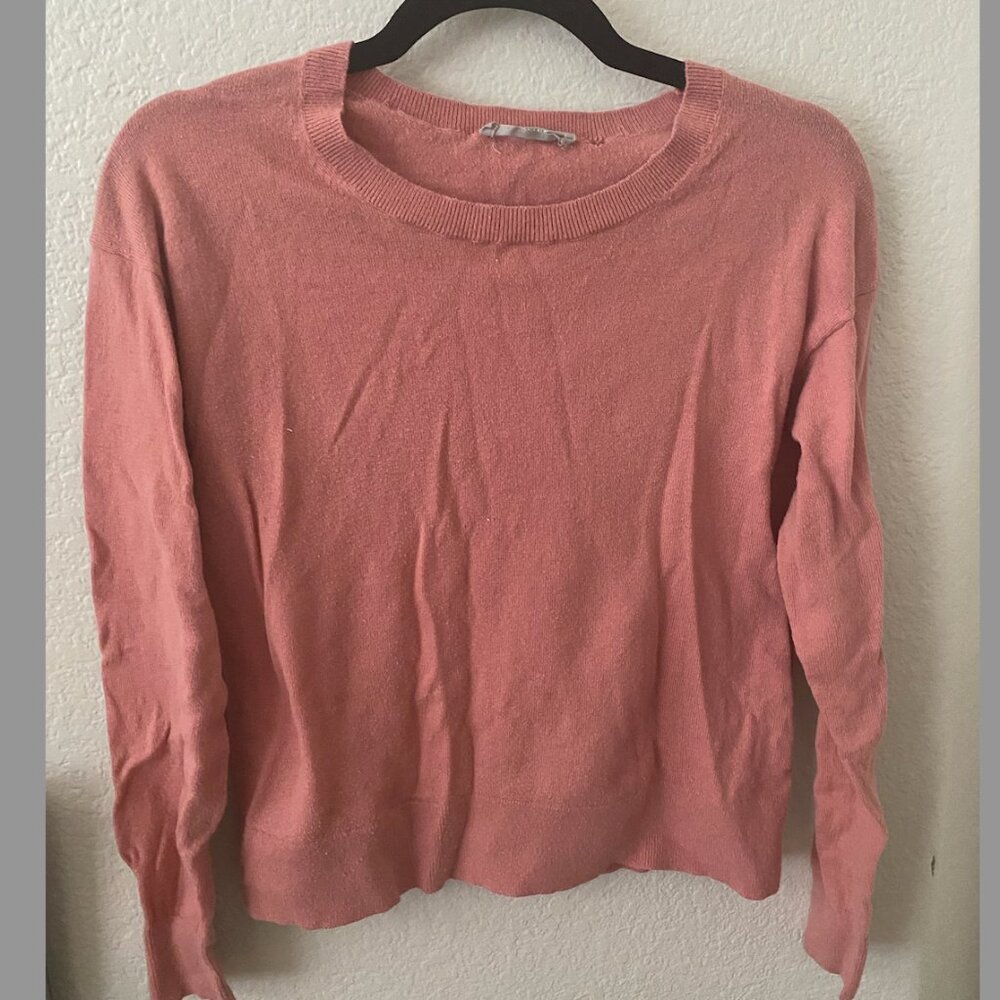 everlane coral sweater